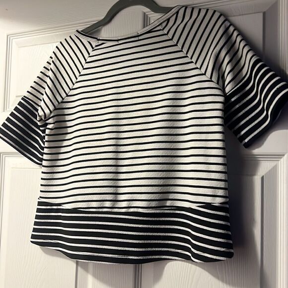 Copperative Black and White Shirt - Worn Once - XS - Women’s Nice Tops - Picture 3 of 3
